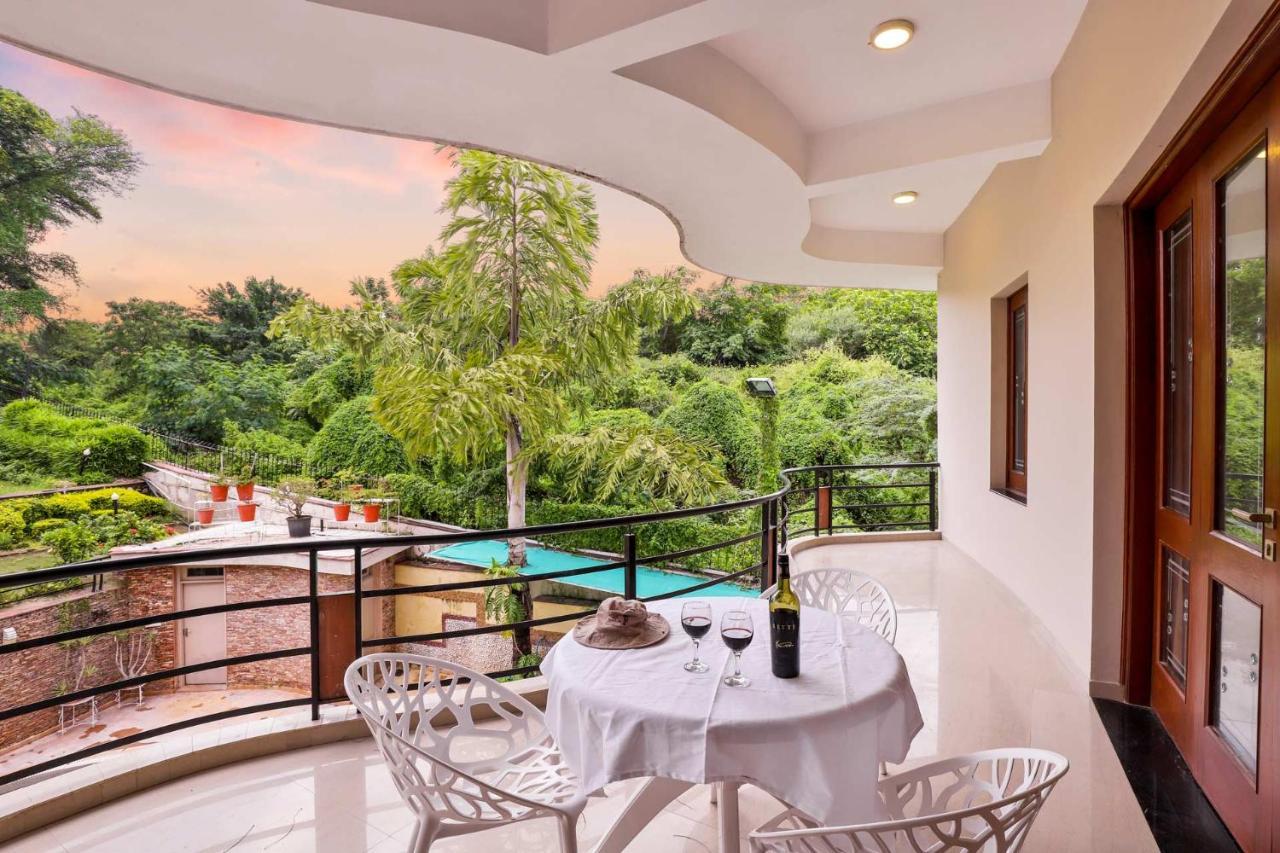 Stayvista'S Prakriti Farms With Outdoor Pool, Complimentary Breakfast And Hi-Tea Udaipur Exterior foto