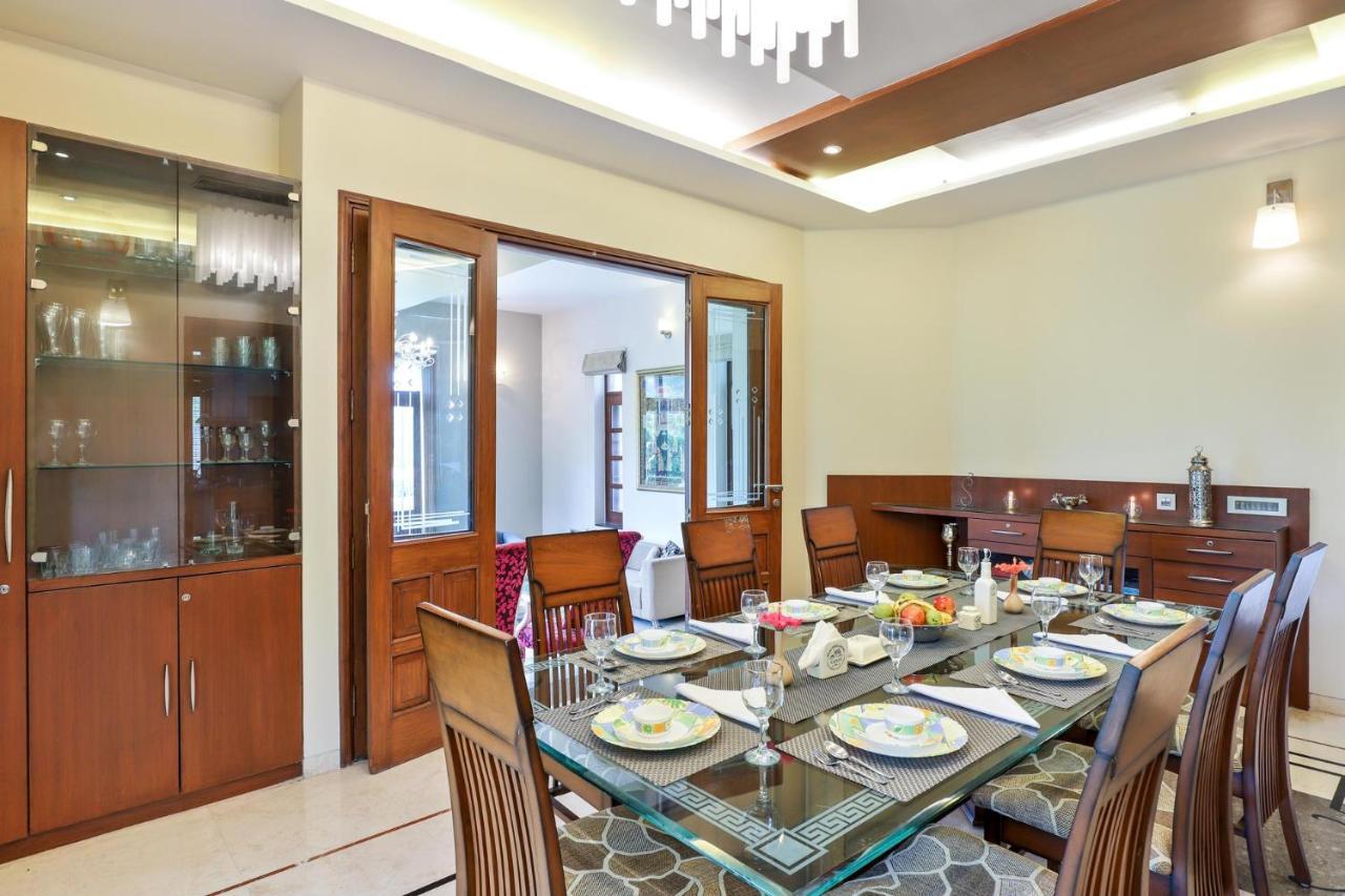 Stayvista'S Prakriti Farms With Outdoor Pool, Complimentary Breakfast And Hi-Tea Udaipur Exterior foto